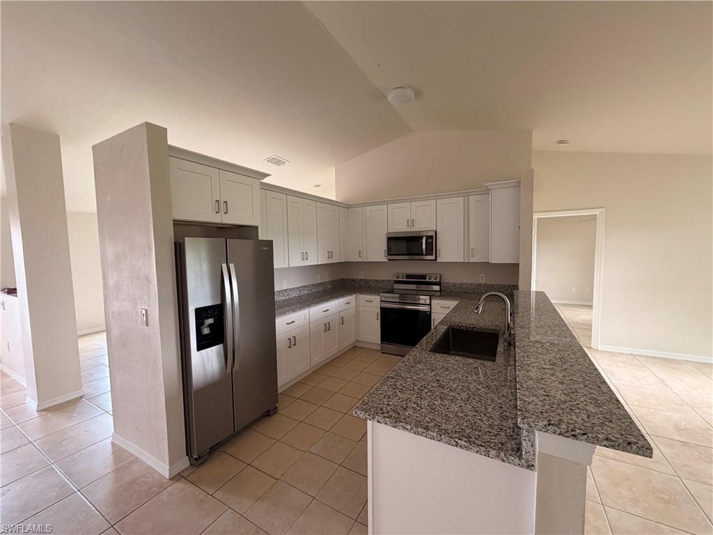 CAPE CORAL - Residential Lease