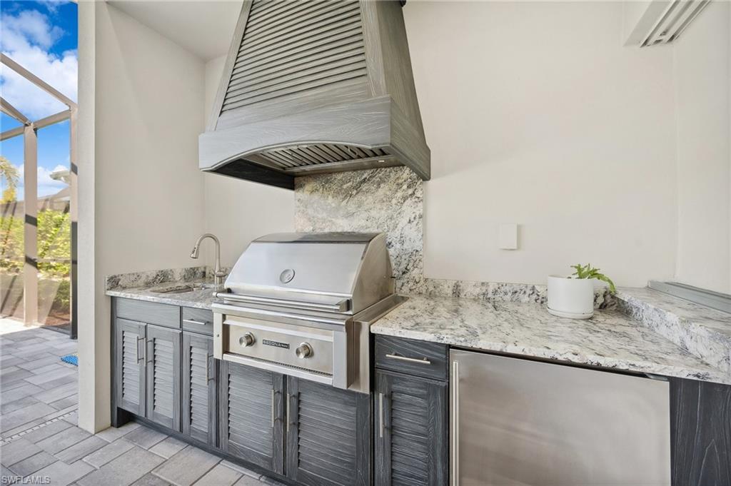 ISLES OF COLLIER PRESERVE - Residential