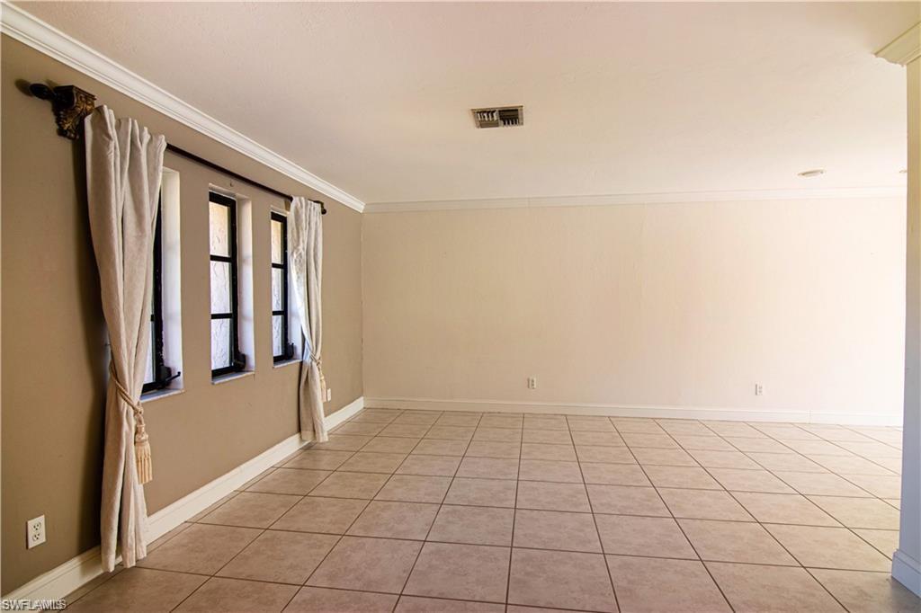 THE FOREST - Residential Lease