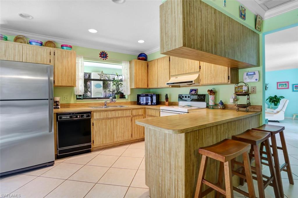GOLDEN GATE CITY - Residential