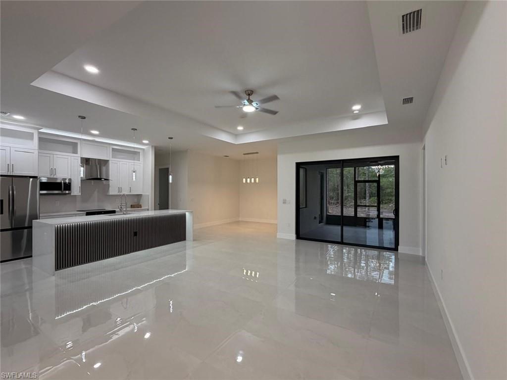 GOLDEN GATE ESTATES - Residential