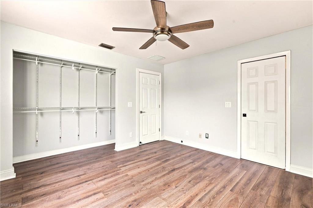 SAN CARLOS PARK - Residential