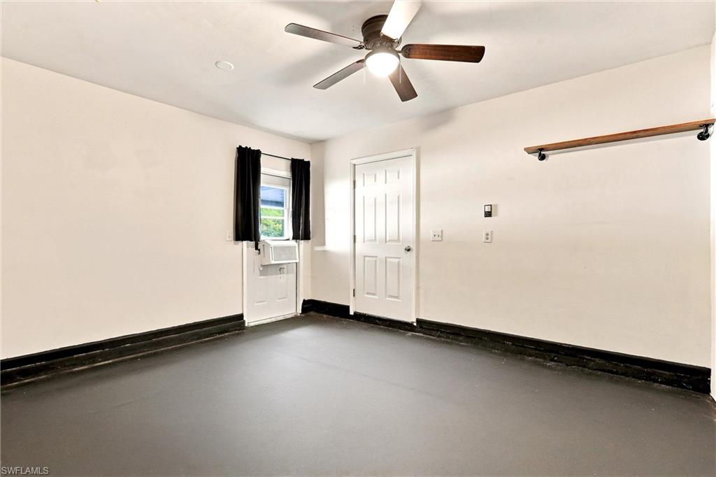 SAN CARLOS PARK - Residential