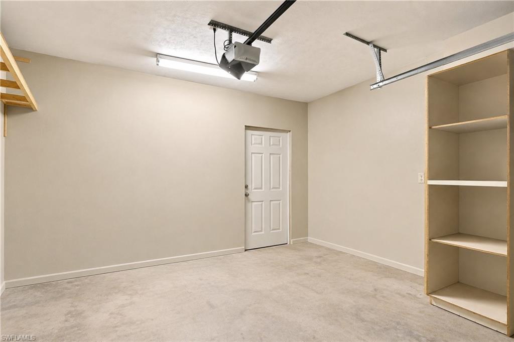 SAN CARLOS PARK - Residential