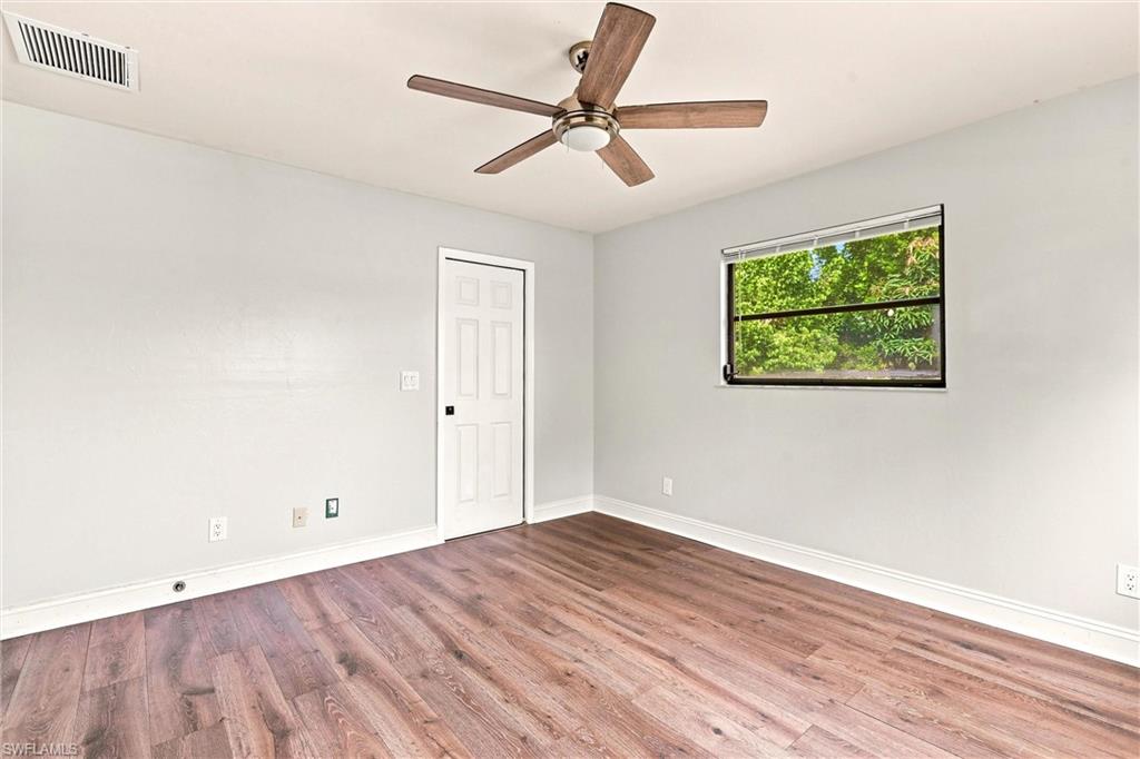 SAN CARLOS PARK - Residential