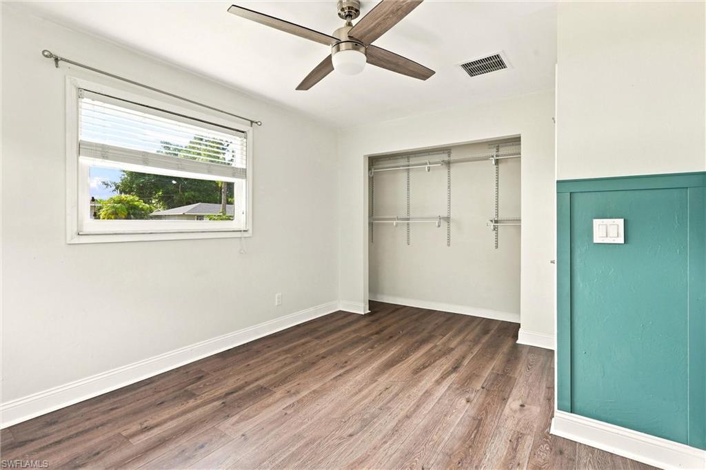 SAN CARLOS PARK - Residential