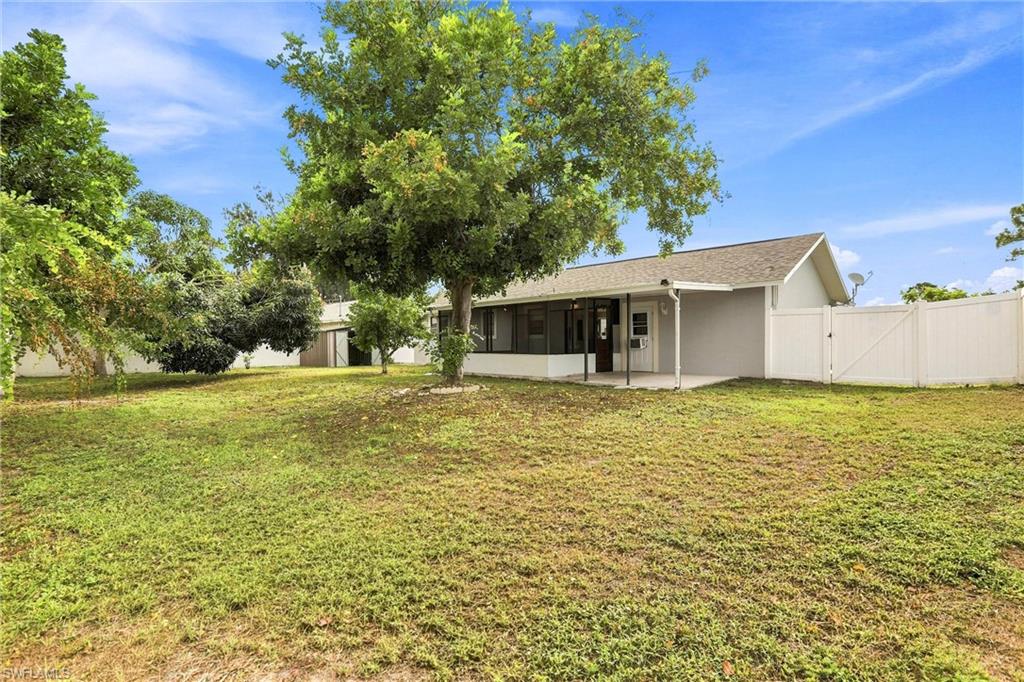 SAN CARLOS PARK - Residential