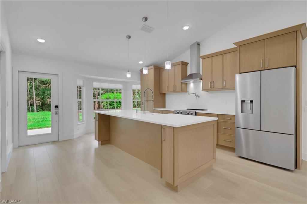 GOLDEN GATE ESTATES - Residential