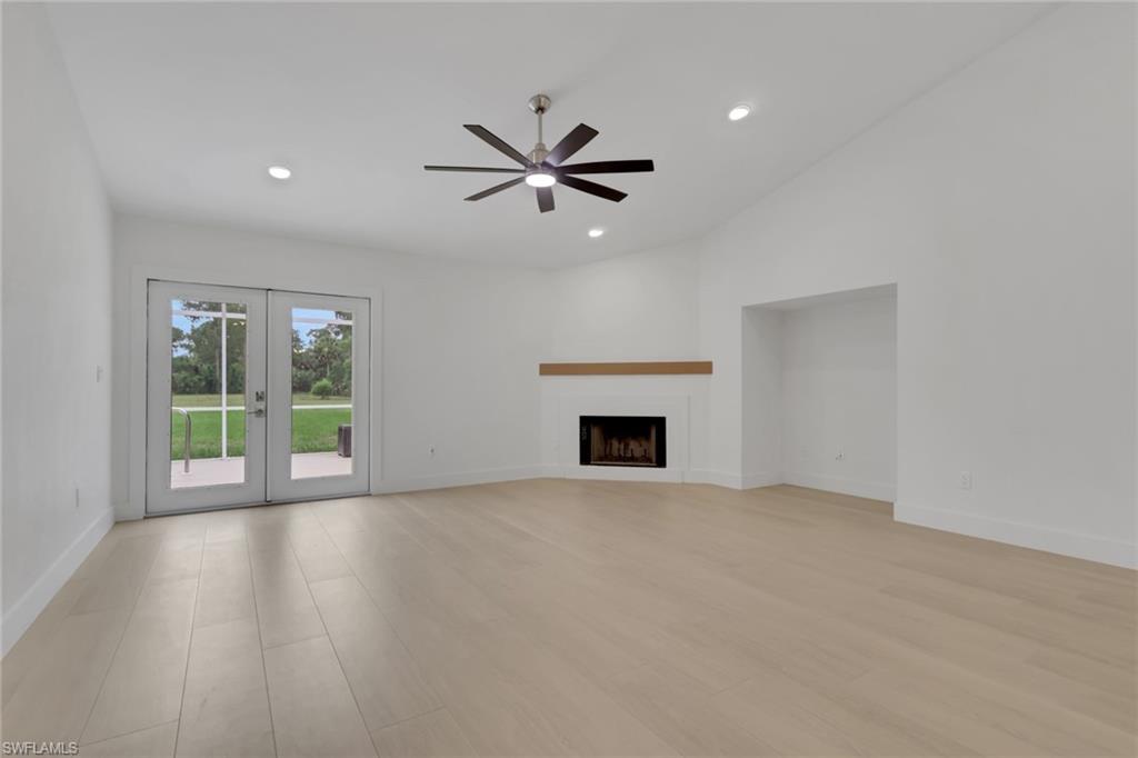 GOLDEN GATE ESTATES - Residential