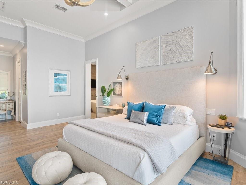 MARCO BEACH - Residential