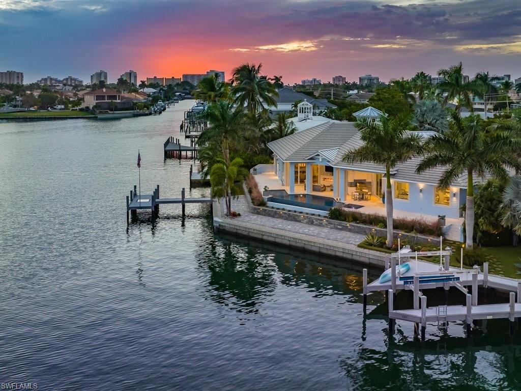 MARCO BEACH - Residential