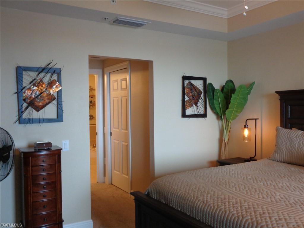 RIVIERA - Residential Lease