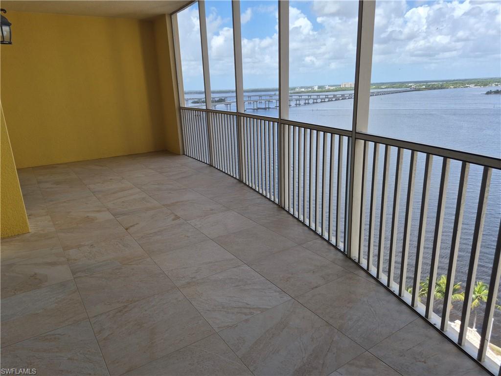 RIVIERA - Residential Lease