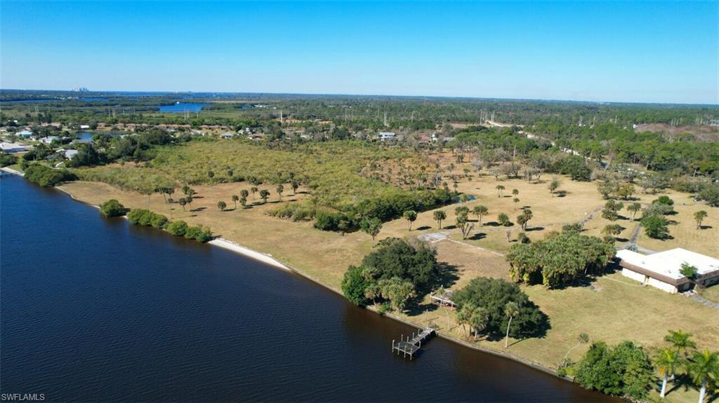 ACREAGE - Land