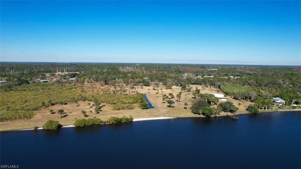 ACREAGE - Land
