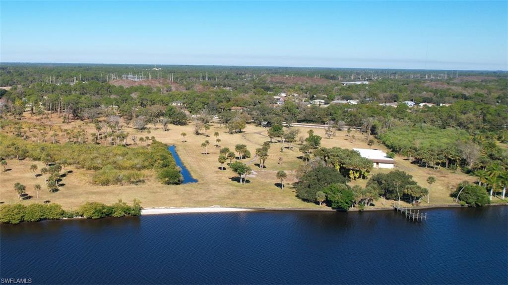 ACREAGE - Land