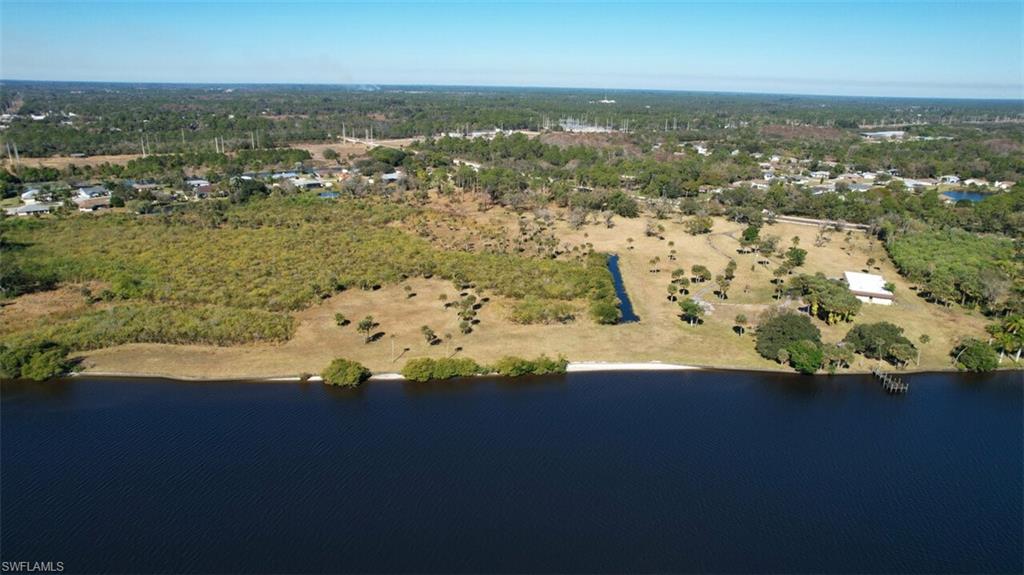 ACREAGE - Land