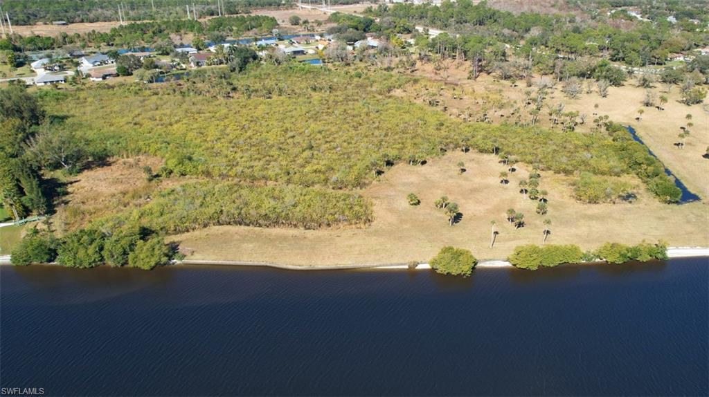 ACREAGE - Land