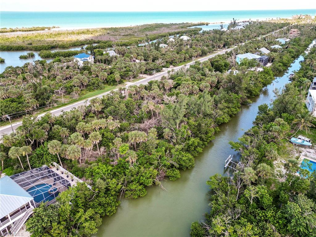 CASTAWAY ESTATES - Land