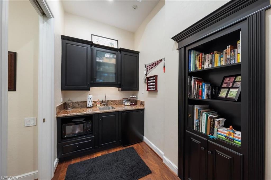 QUAIL WEST - Residential