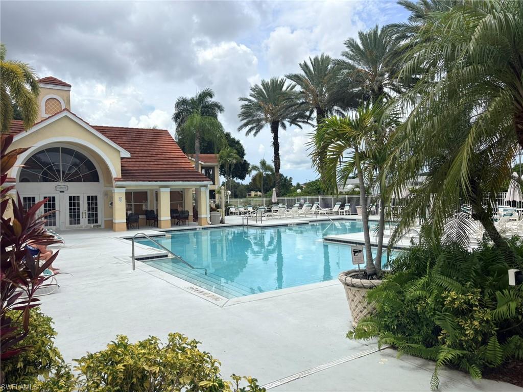 VENETIAN PALMS - Residential Lease
