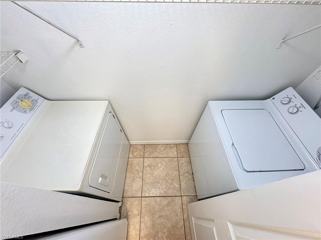 VENETIAN PALMS - Residential Lease