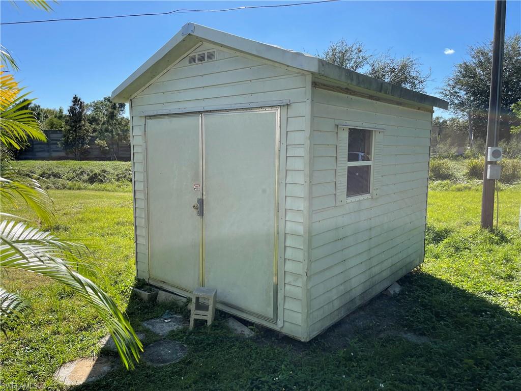 MOBILE MANOR - Residential