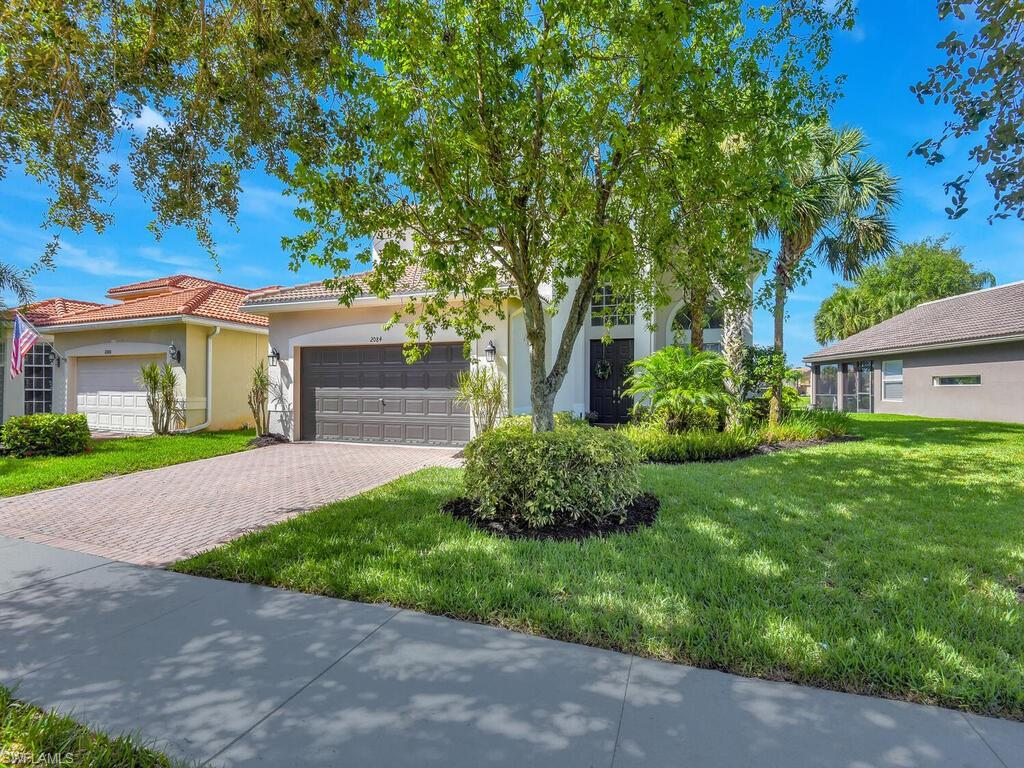 SATURNIA LAKES - Residential