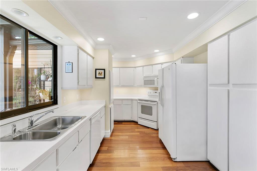 TALL PINES - Residential