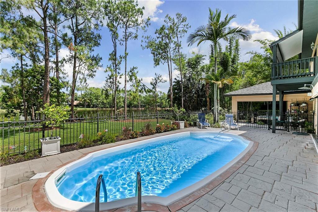 TALL PINES - Residential