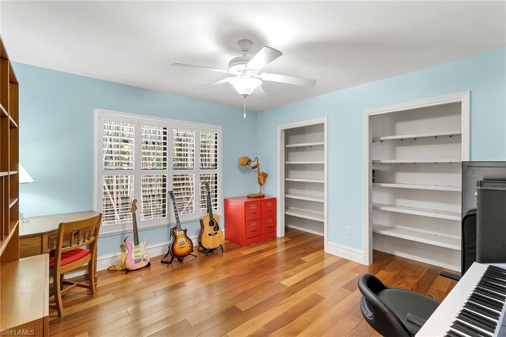 TALL PINES - Residential