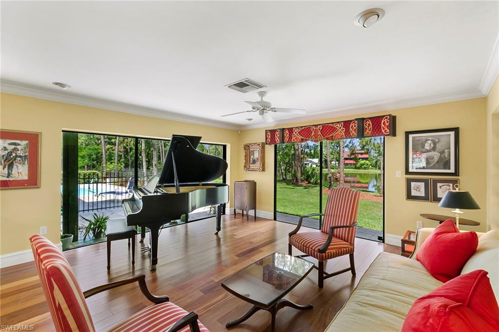 TALL PINES - Residential