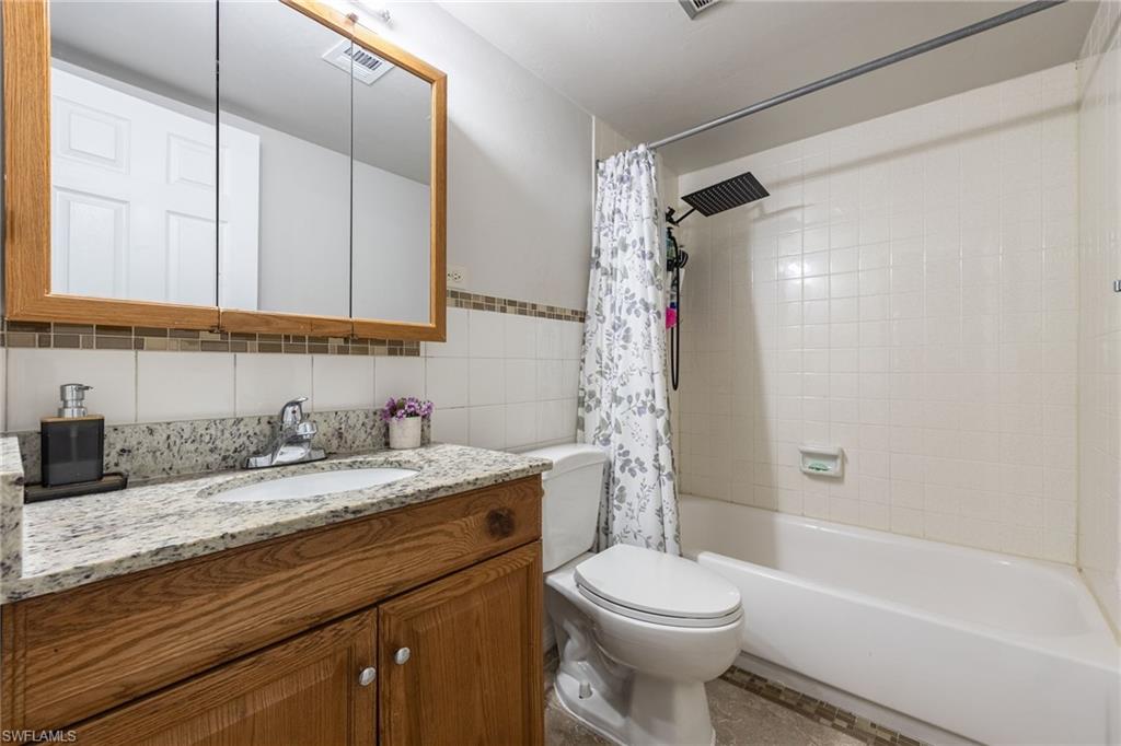 VILLA CAPRI CONDOMINIUM - Residential