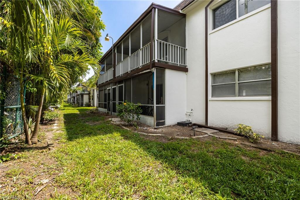 VILLA CAPRI CONDOMINIUM - Residential