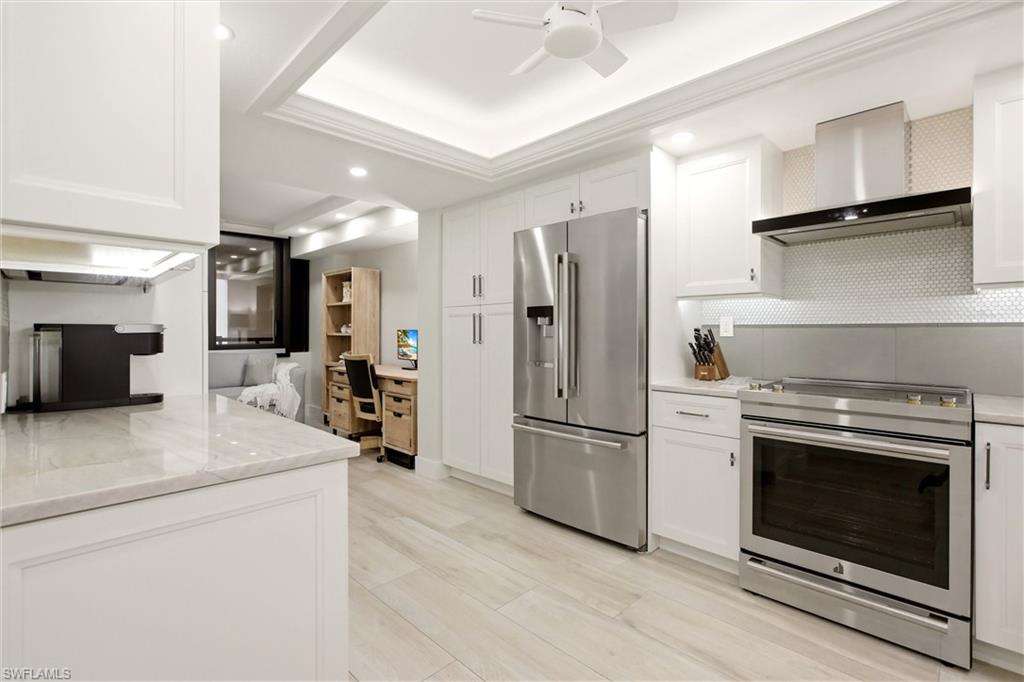 HYDE PARK - Residential