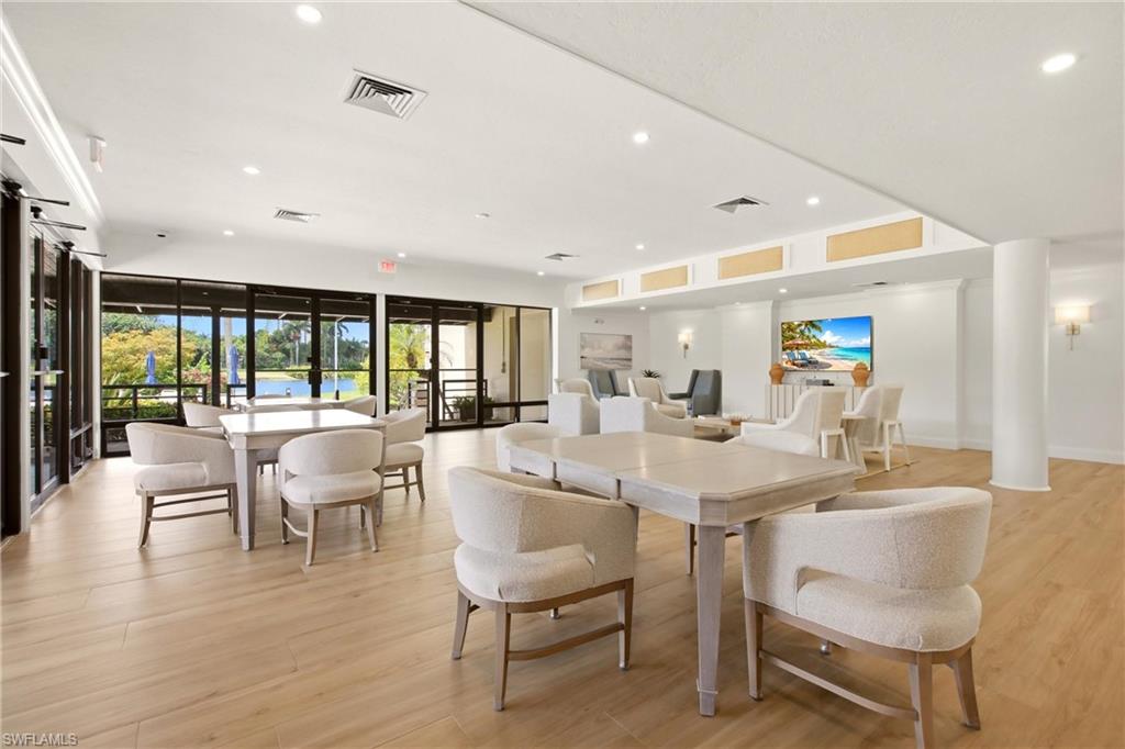 HYDE PARK - Residential