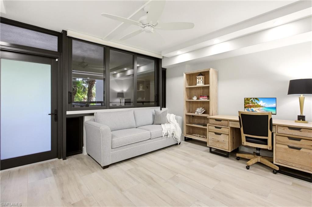 HYDE PARK - Residential