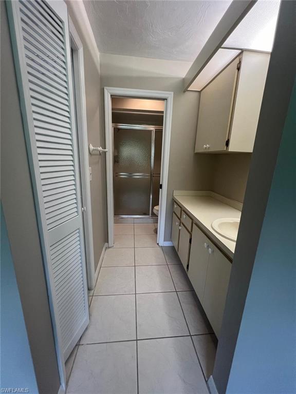COUNTRY CLUB VILLAGE - Residential Lease