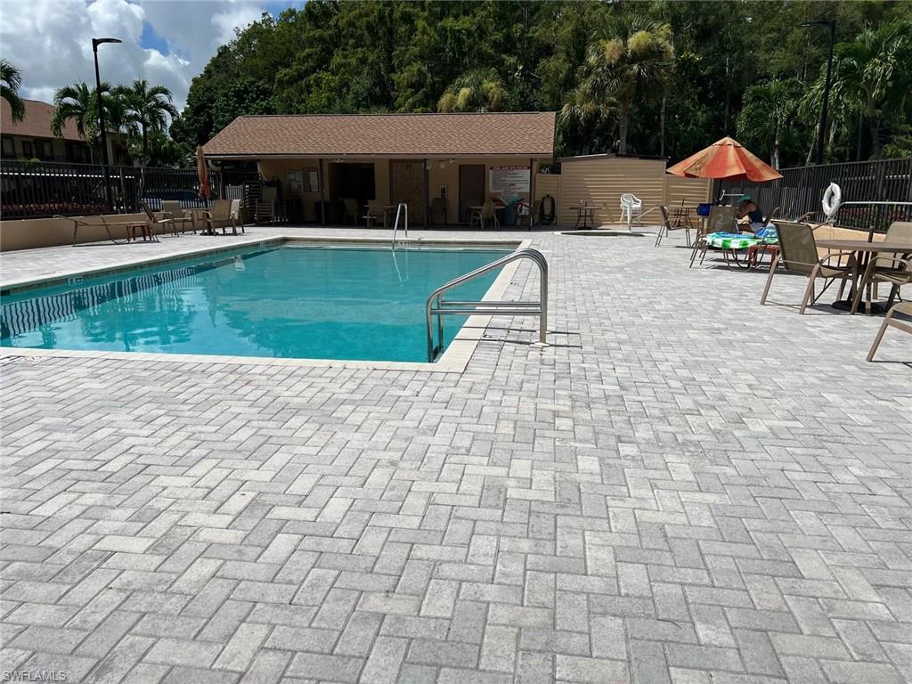 COUNTRY CLUB VILLAGE - Residential Lease