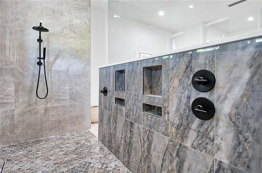 QUAIL WOODS ESTATES - Residential
