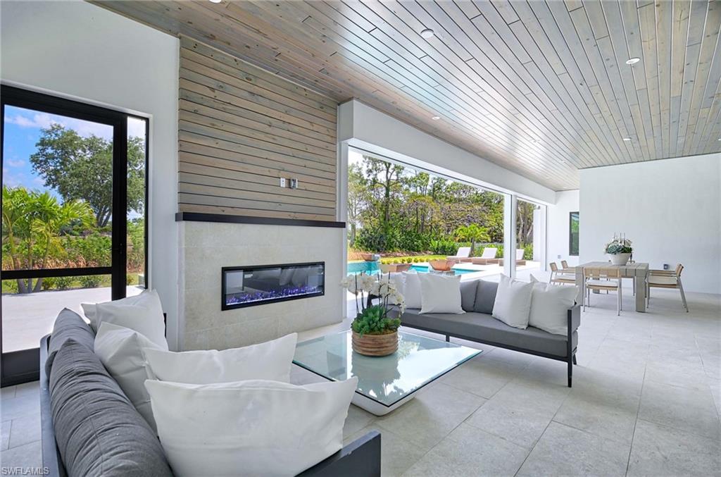 QUAIL WOODS ESTATES - Residential