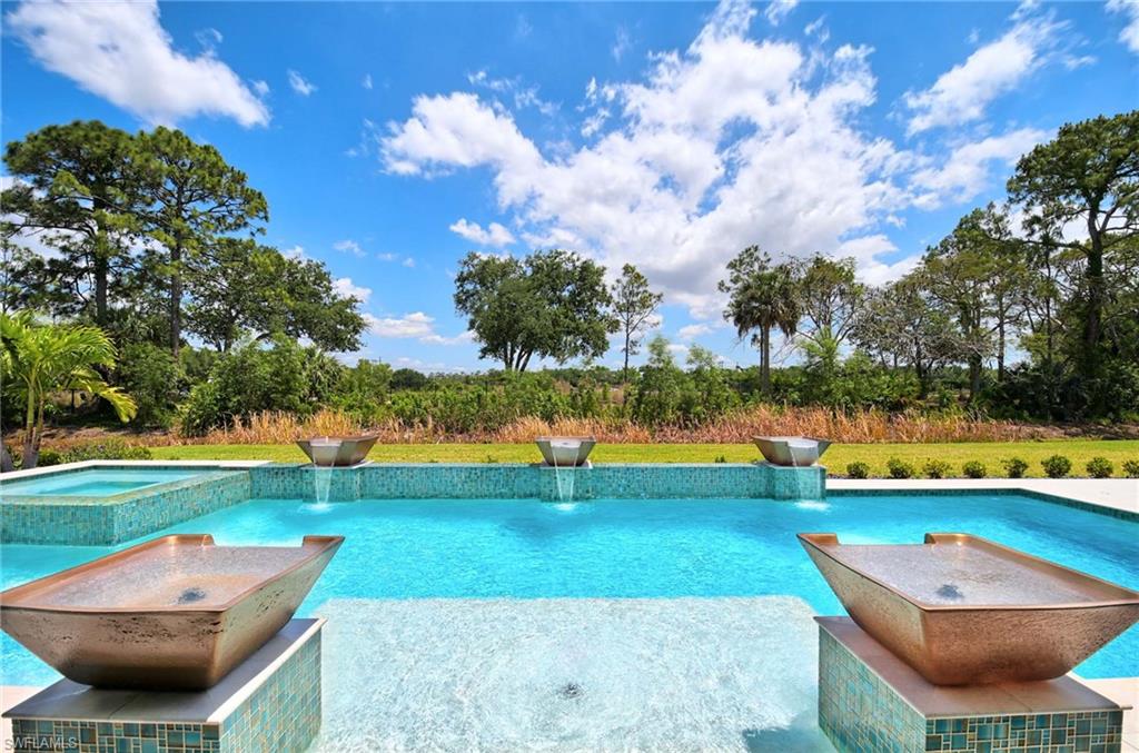 QUAIL WOODS ESTATES - Residential