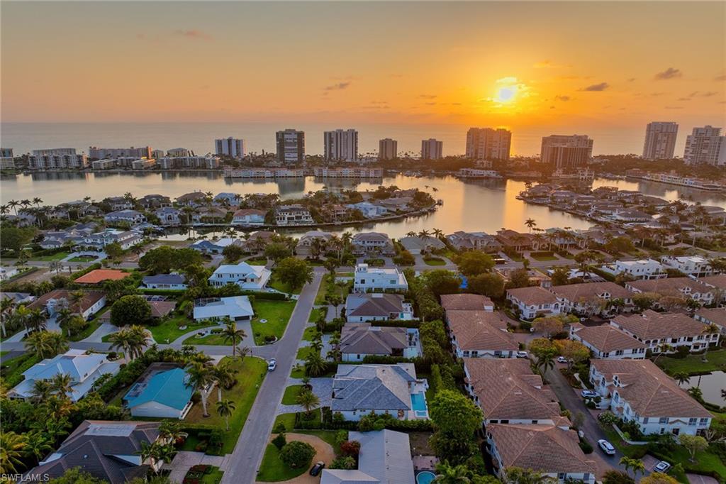PARK SHORE - Residential