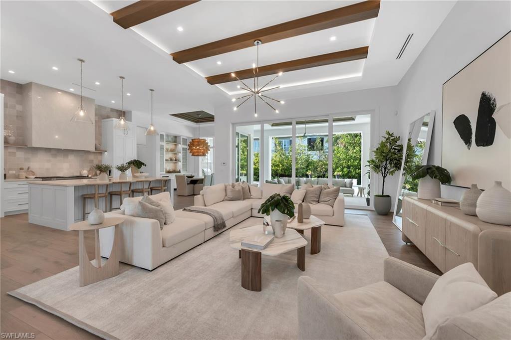 PARK SHORE - Residential