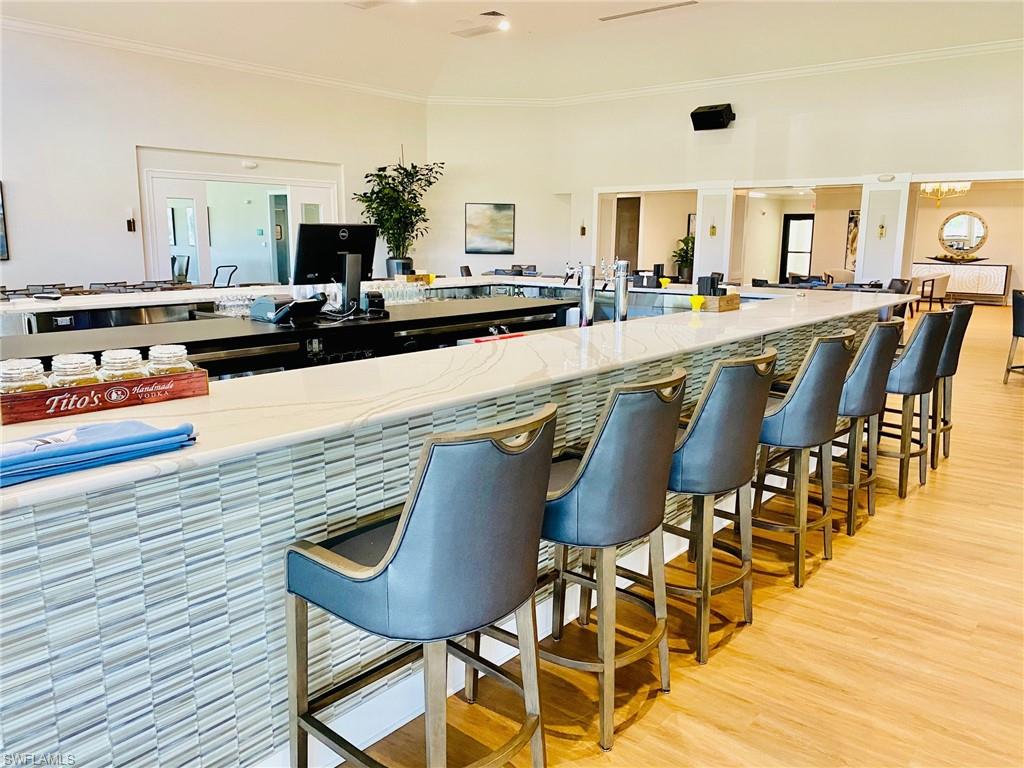 ANDOVER SQUARE - Residential