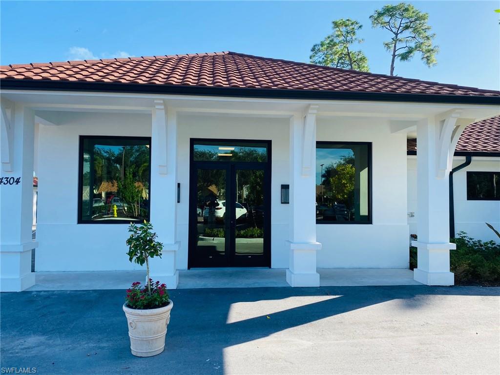 ANDOVER SQUARE - Residential