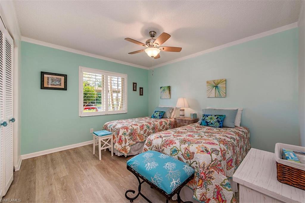 ANDOVER SQUARE - Residential