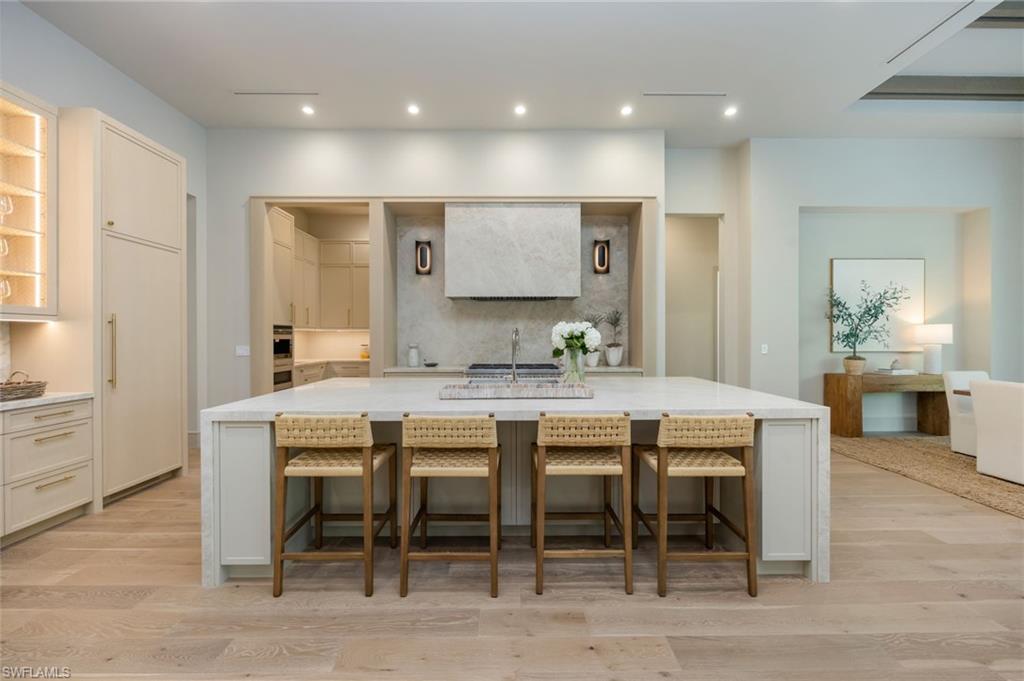PARK SHORE - Residential