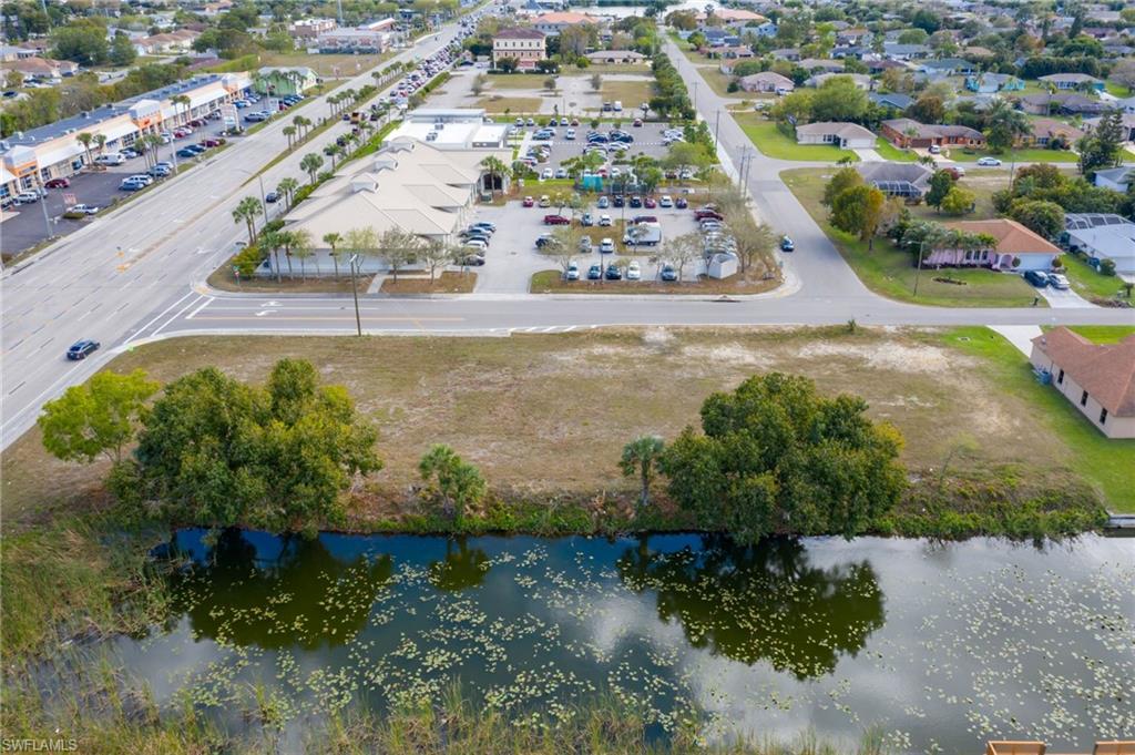 CAPE CORAL - Land