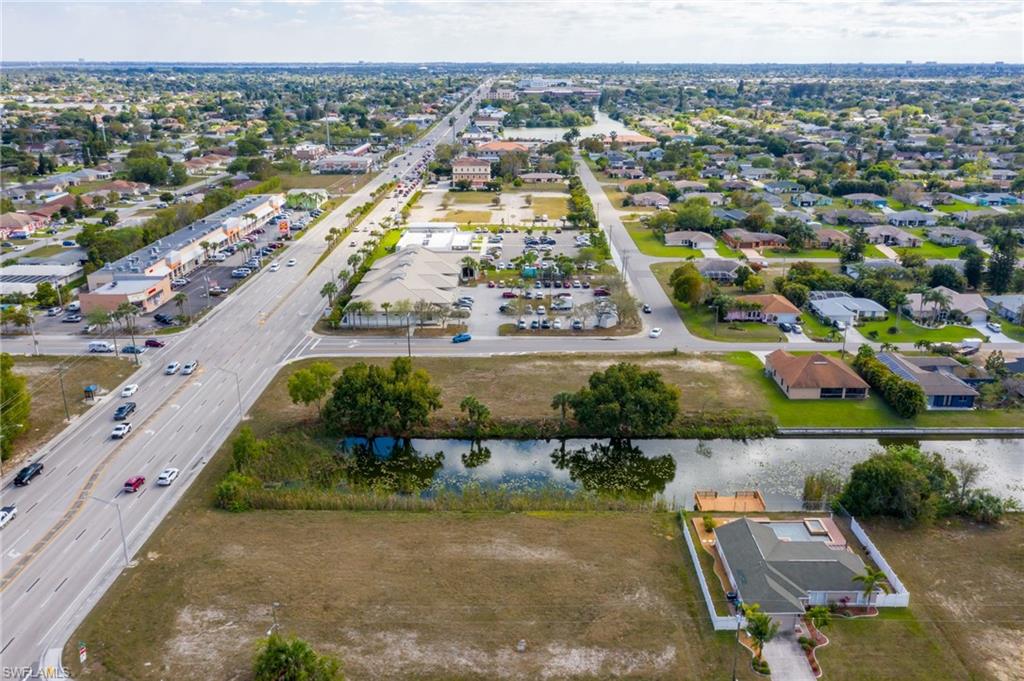 CAPE CORAL - Land